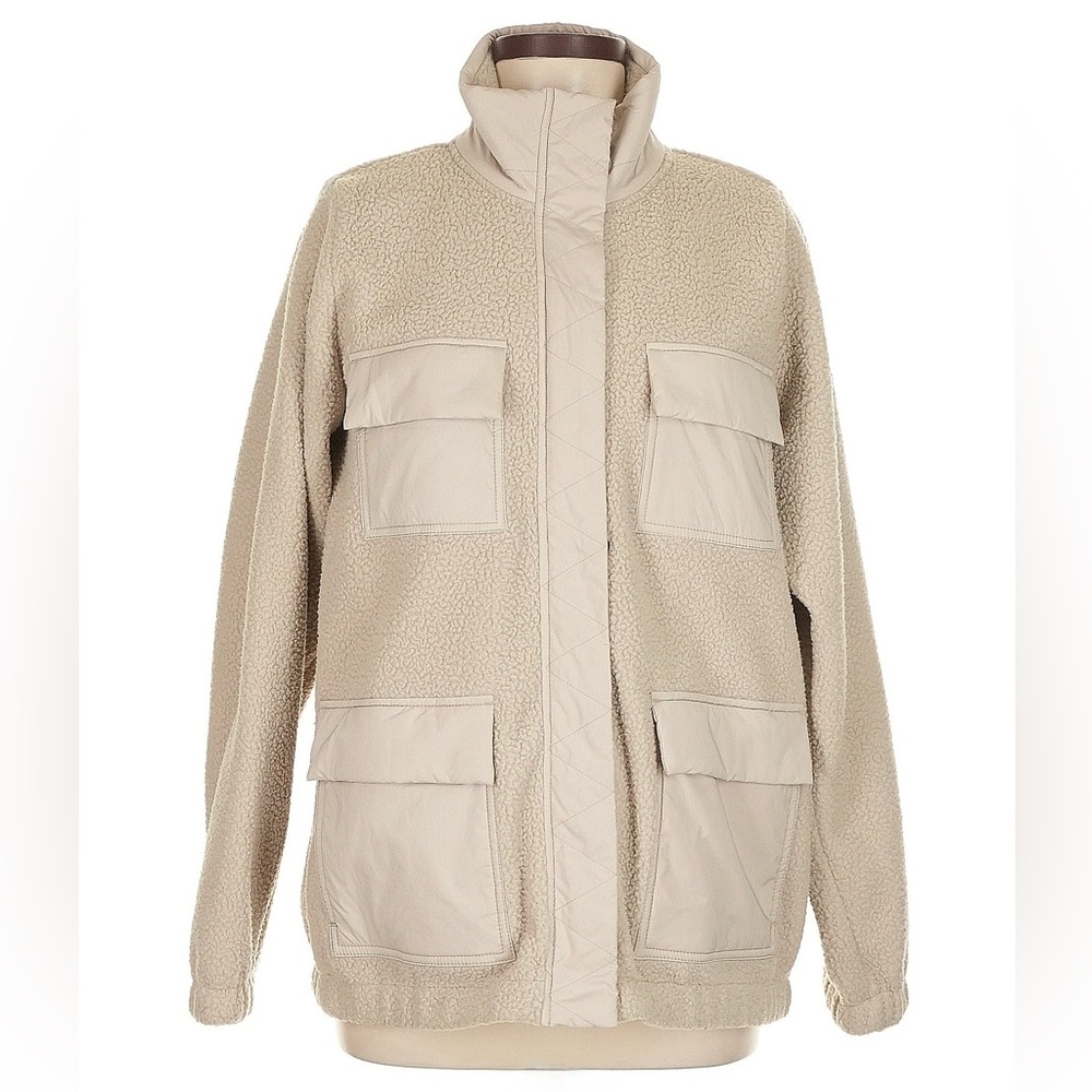 New With Tags Vuori Utility Sherpa Jacket Dark Salt Women’s Medium NWT